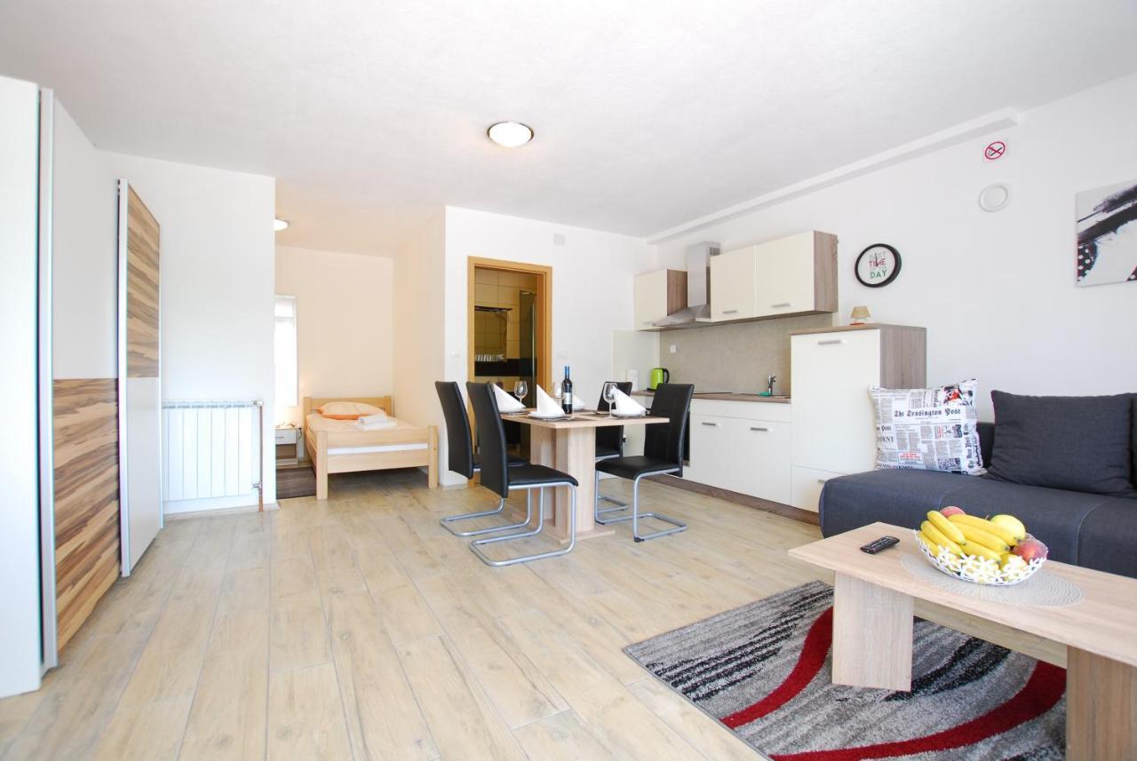 Apartments With A Parking Space Rijeka - 18146 מראה חיצוני תמונה