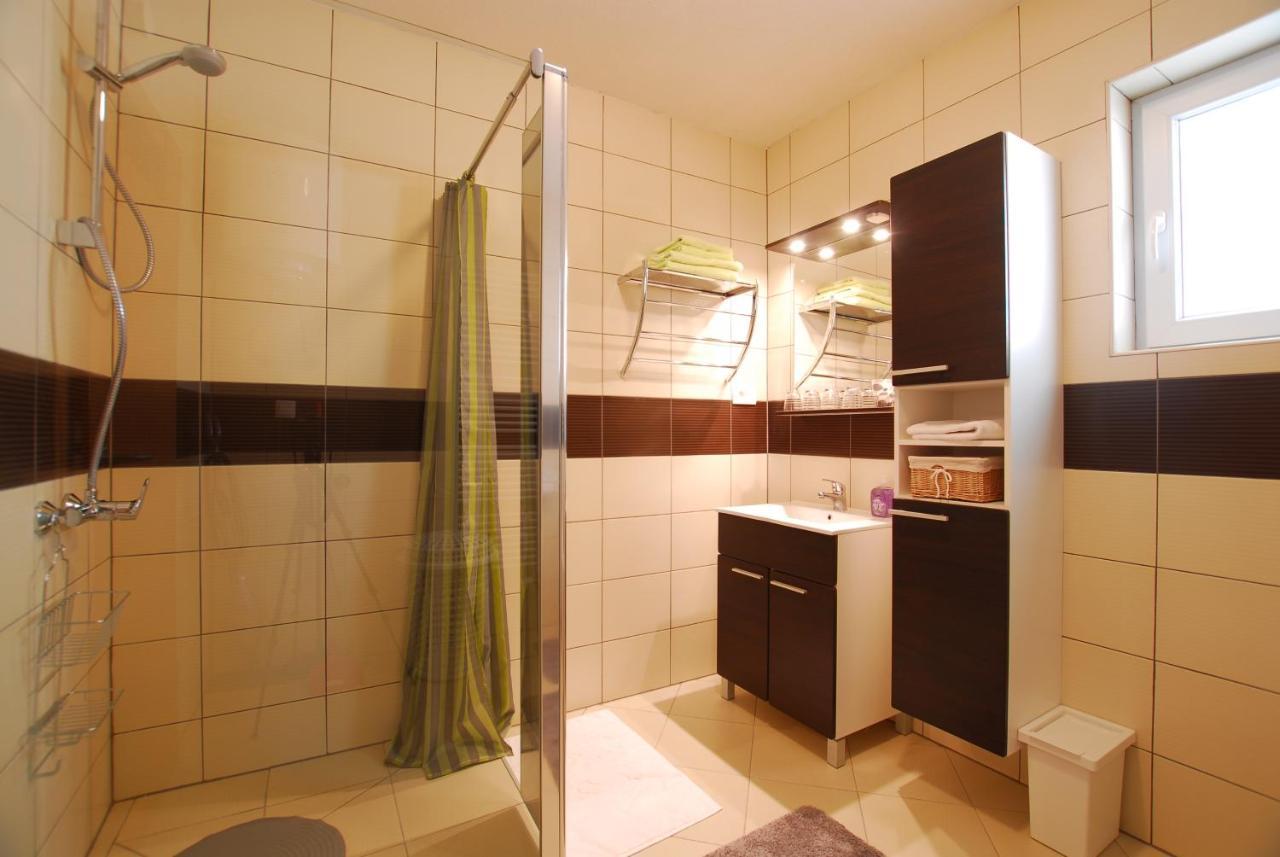 Apartments With A Parking Space Rijeka - 18146 מראה חיצוני תמונה